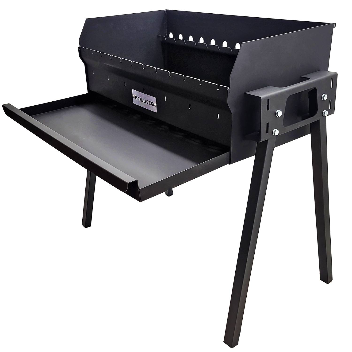 Ein schwarzer Metall-Holzkohlengrill mit rechteckiger Kochfläche und klappbaren Beinen, konzipiert für Outdoor-Grillaktivitäten.