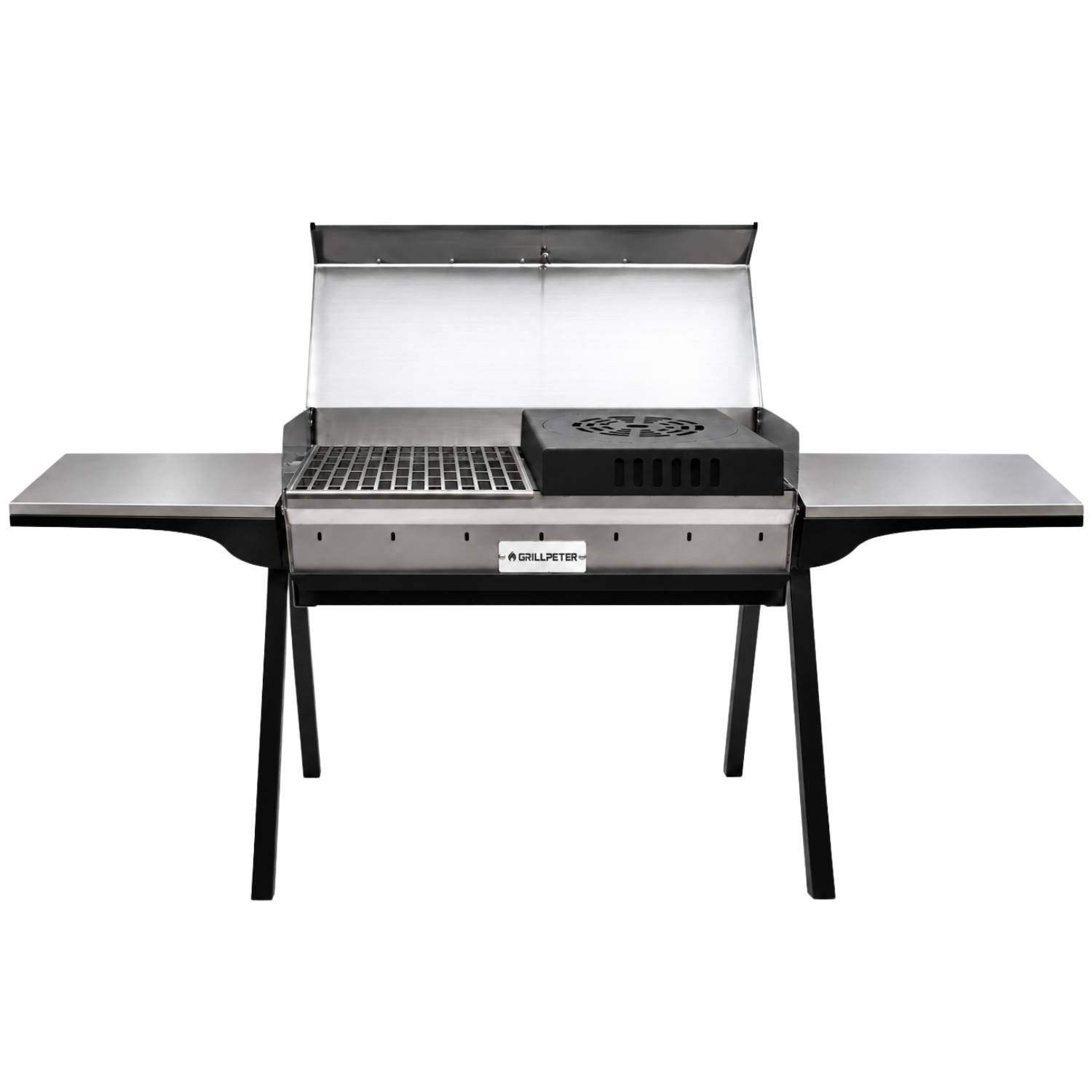 Edelstahl-Grillgrill mit Seitenregalen und geöffnetem Deckel, Frontansicht auf weißem Hintergrund dargestellt.