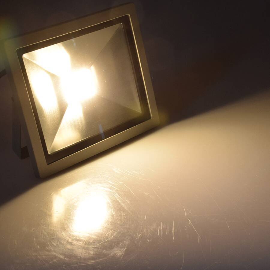 LED-Fluter SlimLine 8752707 Leuchtmittel SMD LED Ausführung - Leistung 100 W Lichtstrom 9230 Lumen Lichtfarbe 4000 K / n