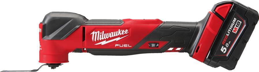 Milwaukee M18 Fuel kabellose Oszillations-Elektroschleifermaschine, Seitenansicht, mit rotem und schwarzem Gehäuse und montiertem Akku.