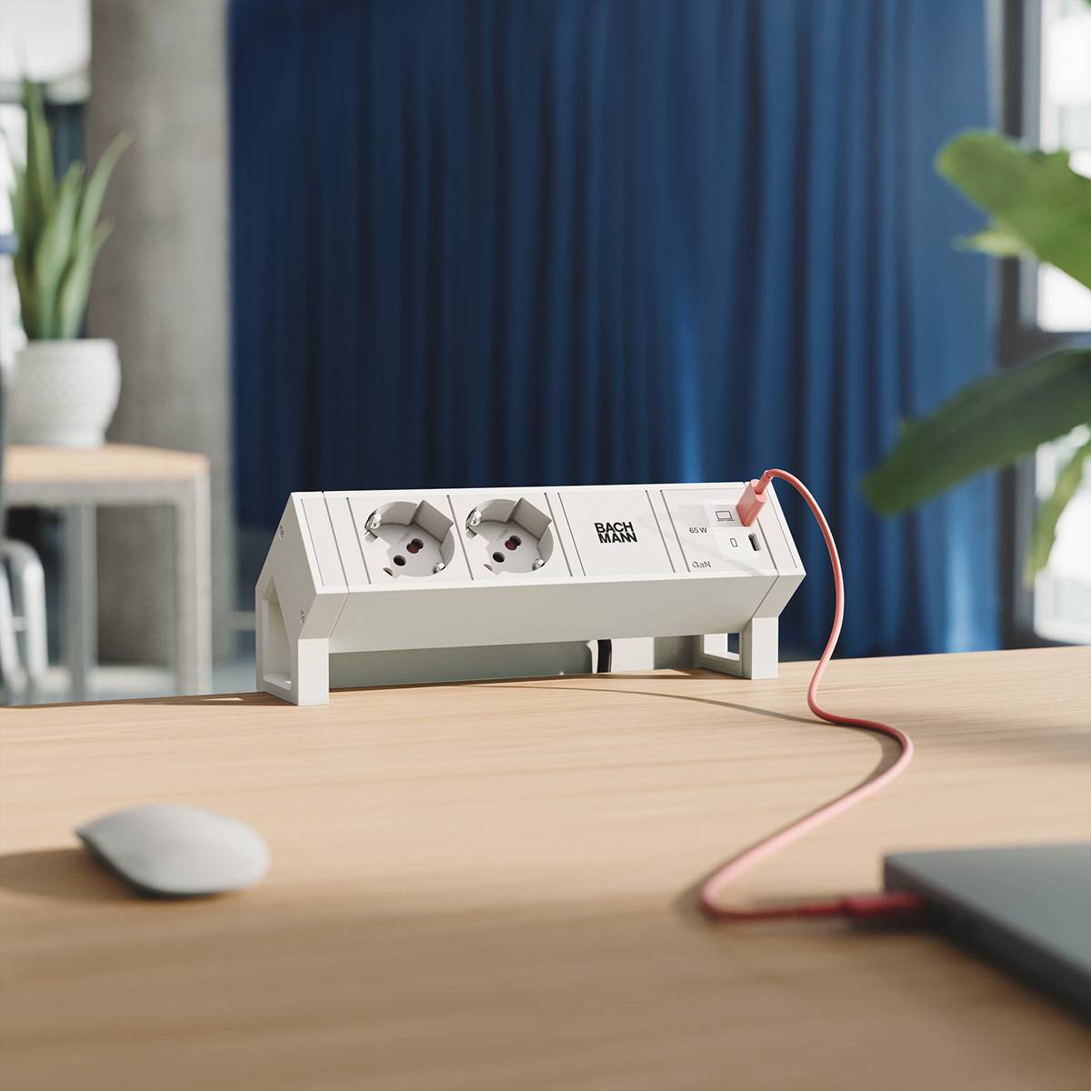 Bachmann DESK2 white 2xP40 1xUSB BM0022114