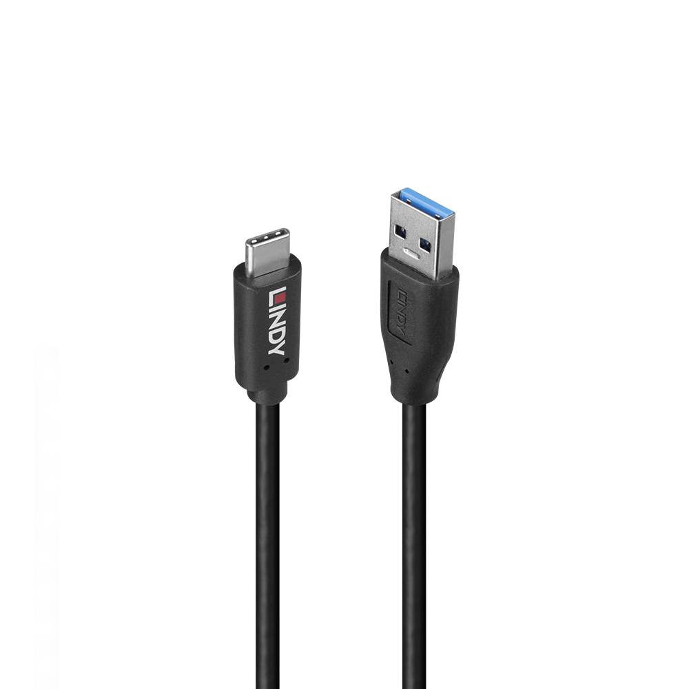 Schwarzes USB-Kabel mit USB-C-Anschluss an einem Ende und USB-A-Stecker am anderen Ende, vor weißem Hintergrund dargestellt.