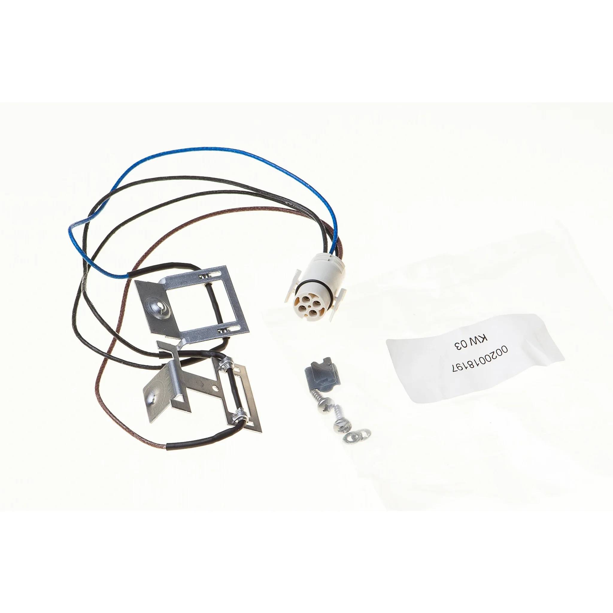 Verschiedene elektrische Montageteile und ein Kabelbaum mit Stecker, dargestellt mit einem kleinen beschrifteten Papieretikett auf weißem Hintergrund.