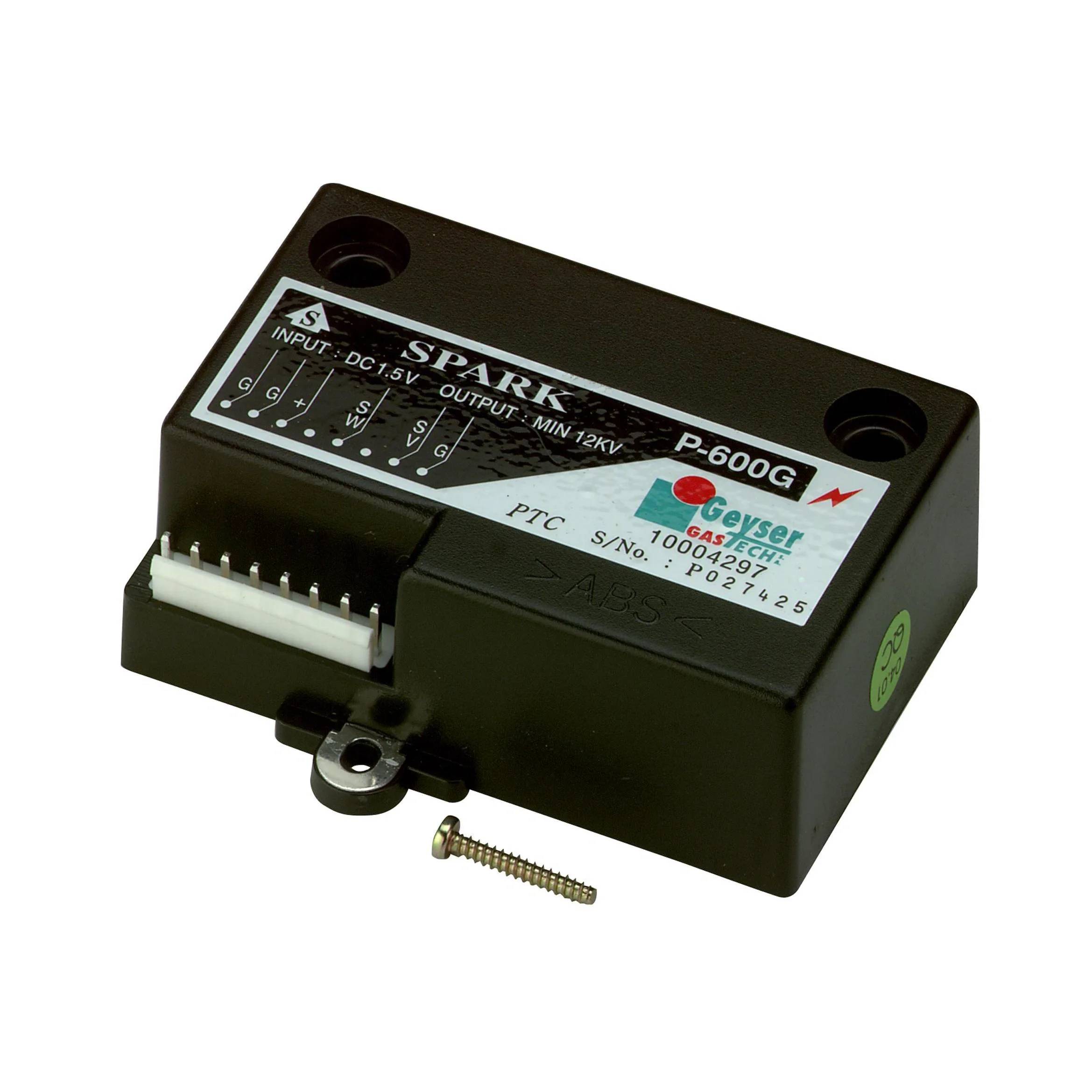 Schwarzes elektronisches Modul mit der Bezeichnung „SPARK