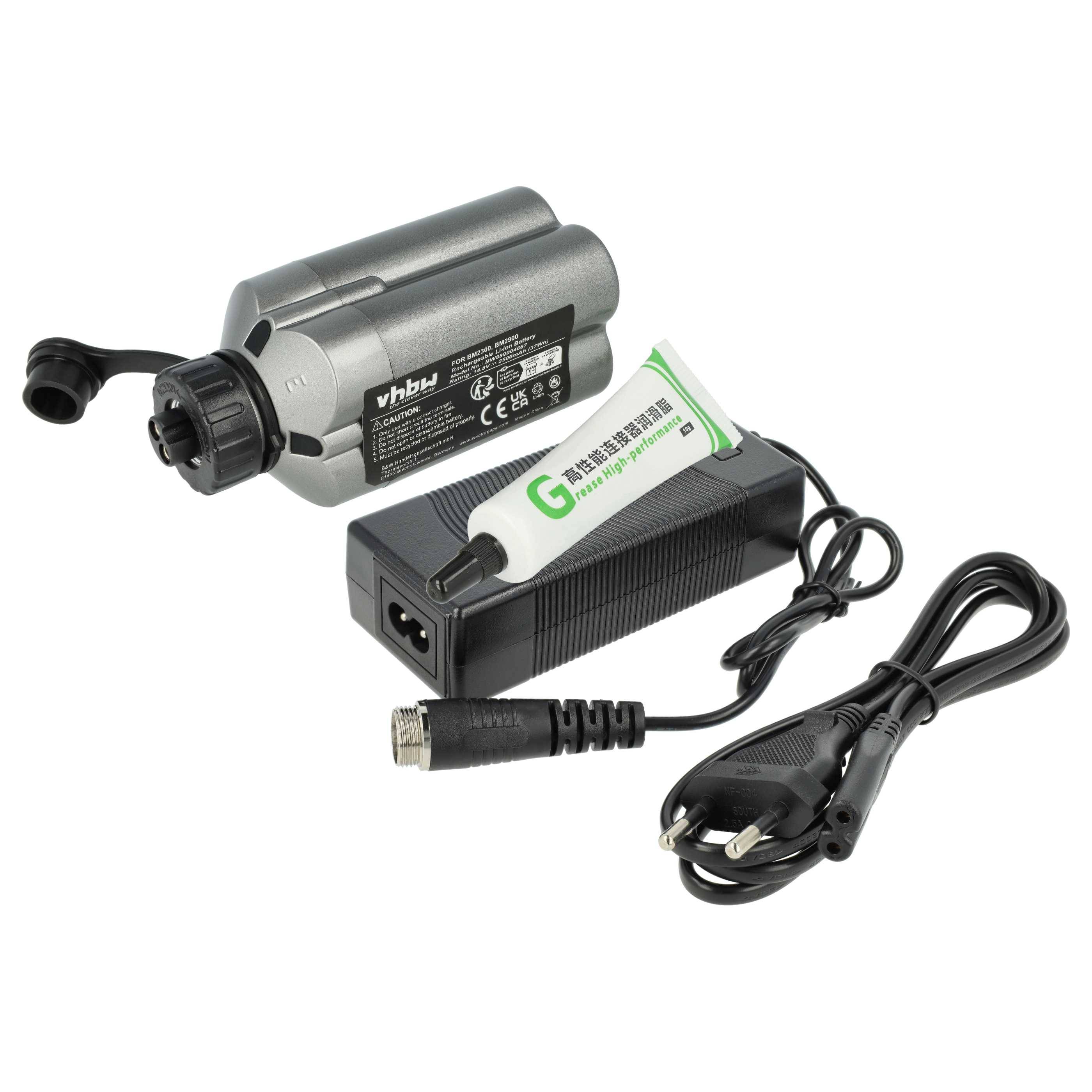 Elektrofahrrad-Batterieladegerät-Set mit silberfarbenem Batteriepack, schwarzem Netzteil, Steckverbindern und Ladekabel auf weißem Hintergrund.