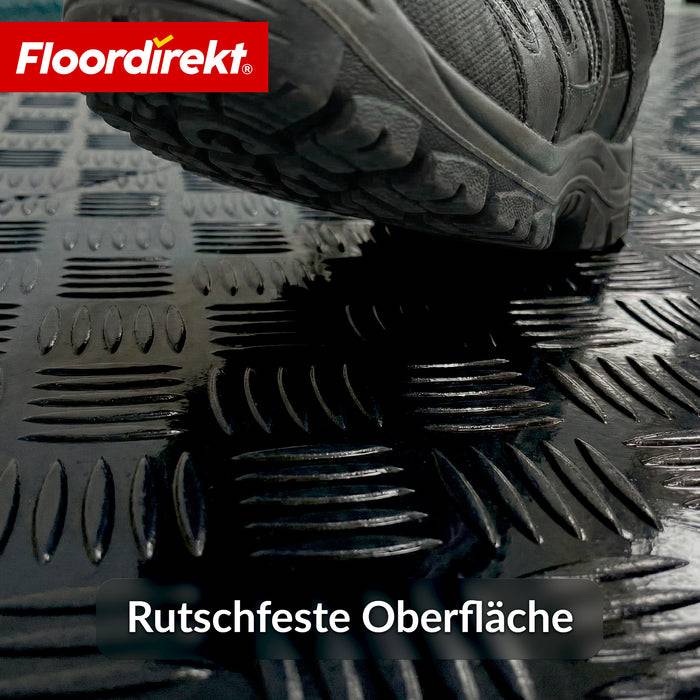 FLOORDIREKT PVC-Bodenbelag Bullet - Rutschfest & Pflegeleicht - Riffelblech-Optik - Schwarz - 110 × 350 cm