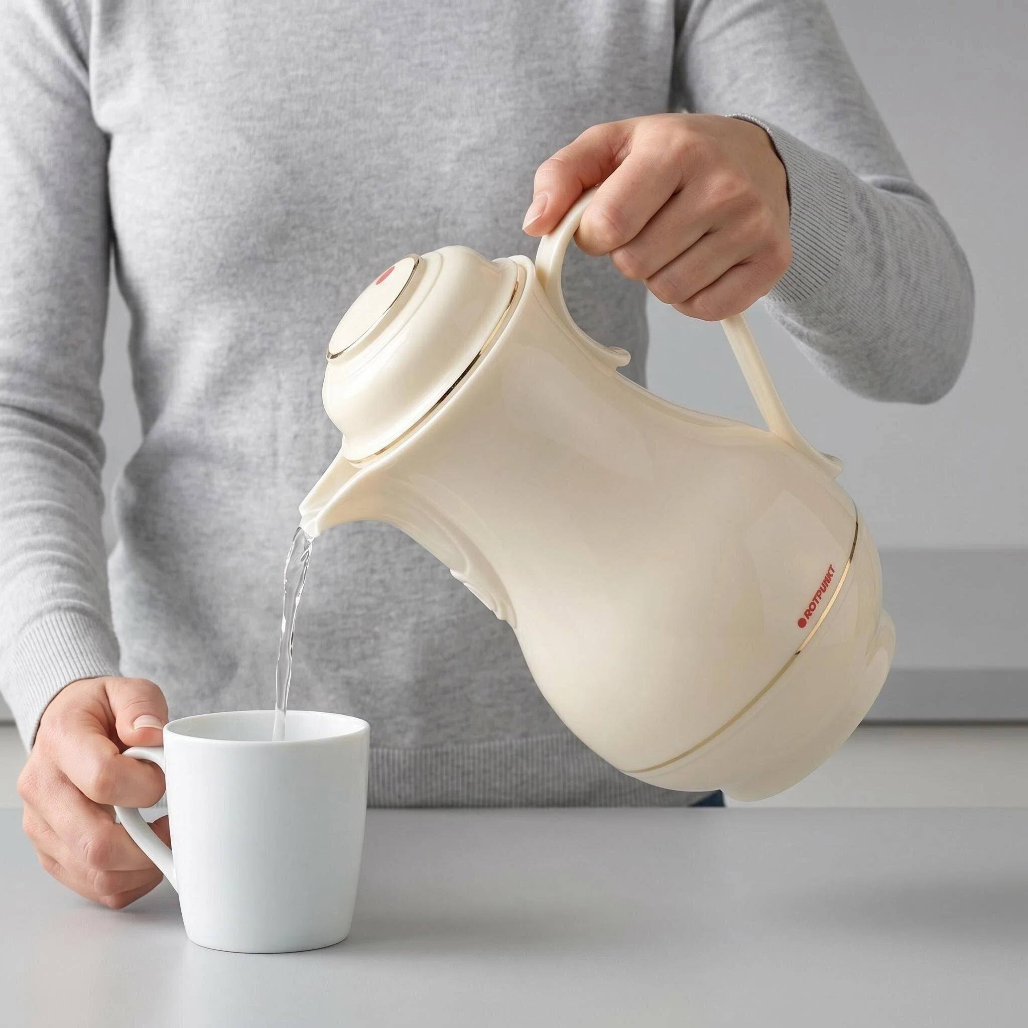 ROTPUNKT Isolierkanne 0.5L - 530 Christa - BPA-frei - Für Kaffee, Tee, Aufgüsse - Weiß