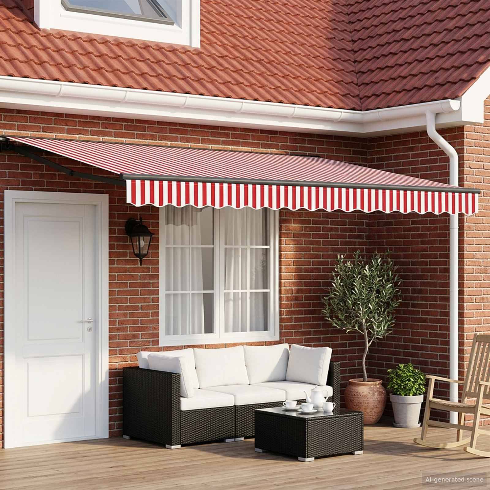 Ziegelhaus-Terrasse mit rot-weiß gestreiftem Markise, Außensofa, Tisch, Topfpflanzen und Schaukelstuhl.