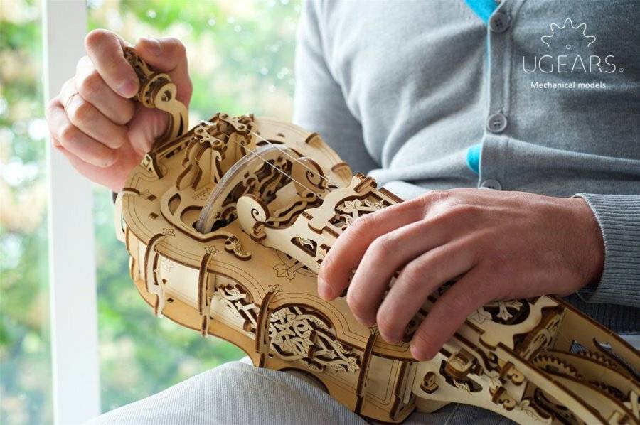 UGEARS 3D-Puzzle Niner 292 Teile