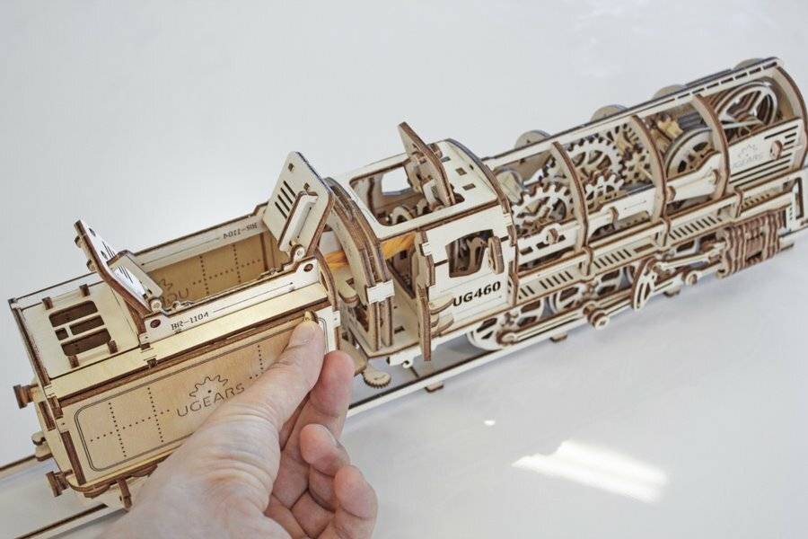 UGEARS 3D-Puzzle Dampflokomotive mit Wagen 443 Teile