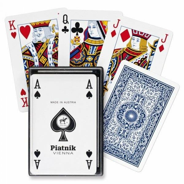 Poker,Bridge - Plastikkarten in einer Schachtel