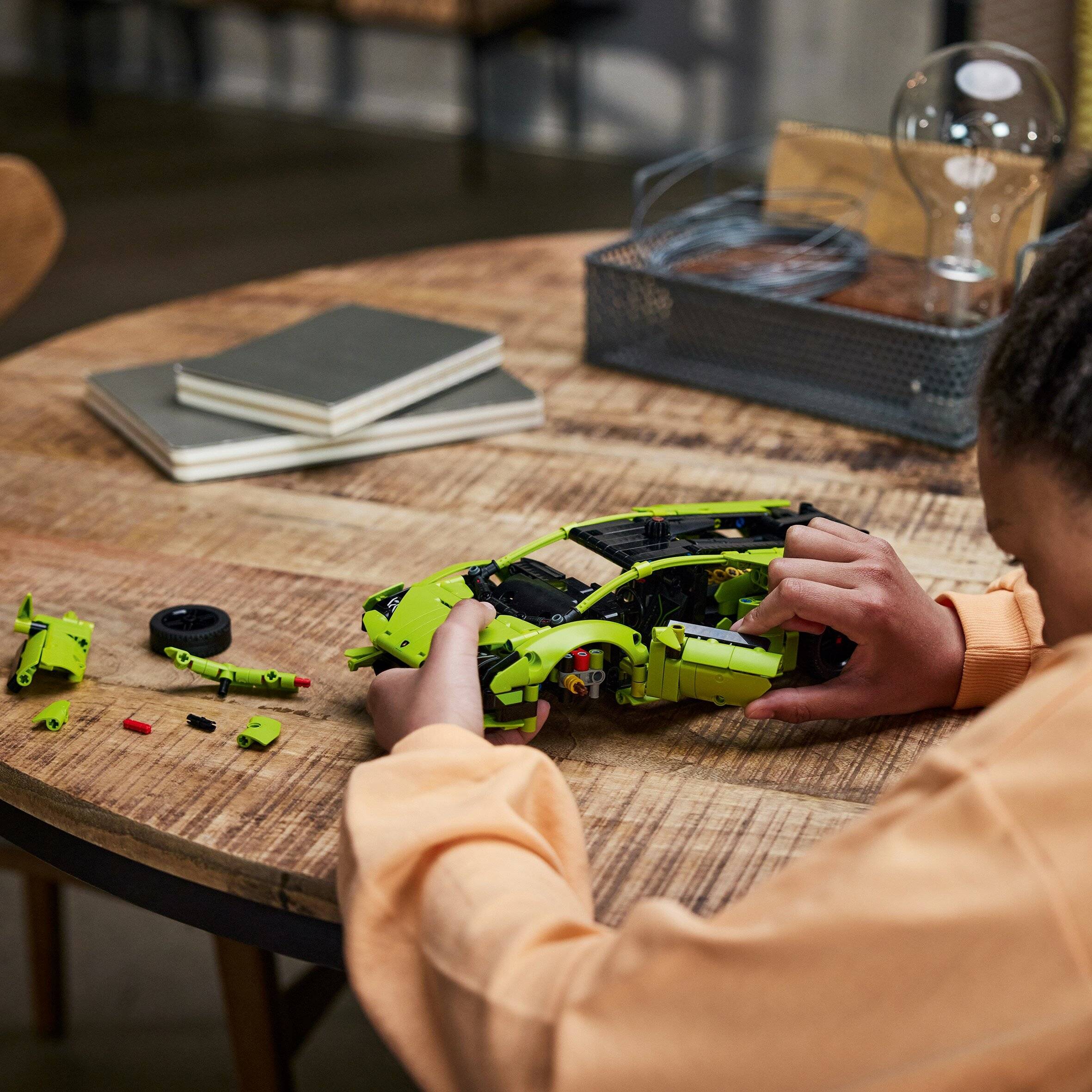 LEGO 42161 Technic Lamborghini Huracán Tecnica