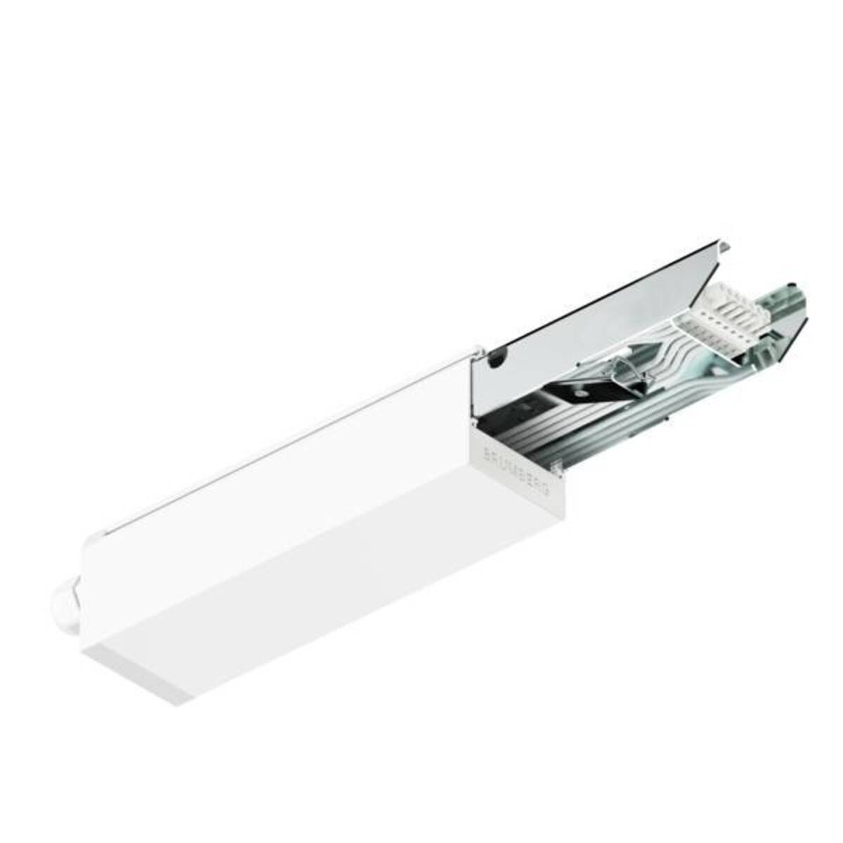 Weißer rechteckiger Elektrostecker in Perspektive mit freiliegender innerer Verkabelung und Metallkontakten.