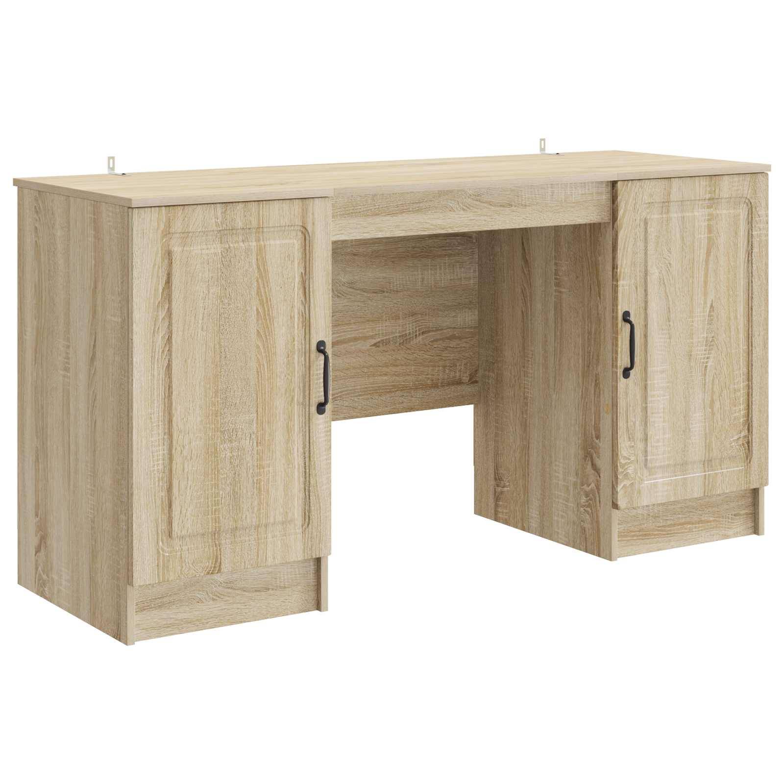 Heller Holzschreibtisch mit zwei Türen, zentraler Knieöffnung und schwarzen Griffen, auf weißem Hintergrund dargestellt.