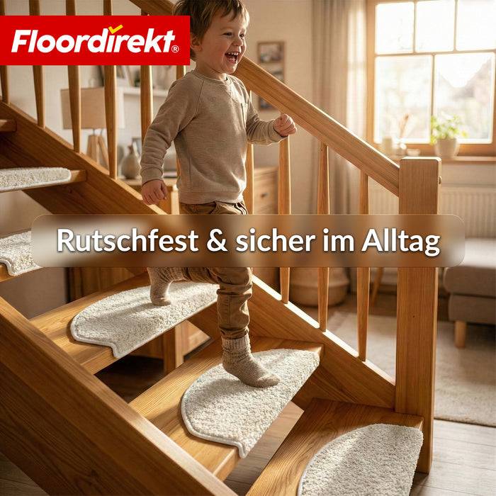 FLOORDIREKT Stufenmatte Madrid - Halbrunde Shaggy Stufenmatte - Selbstklebend & Schalldämmend - 65 x 23,5 cm - Creme