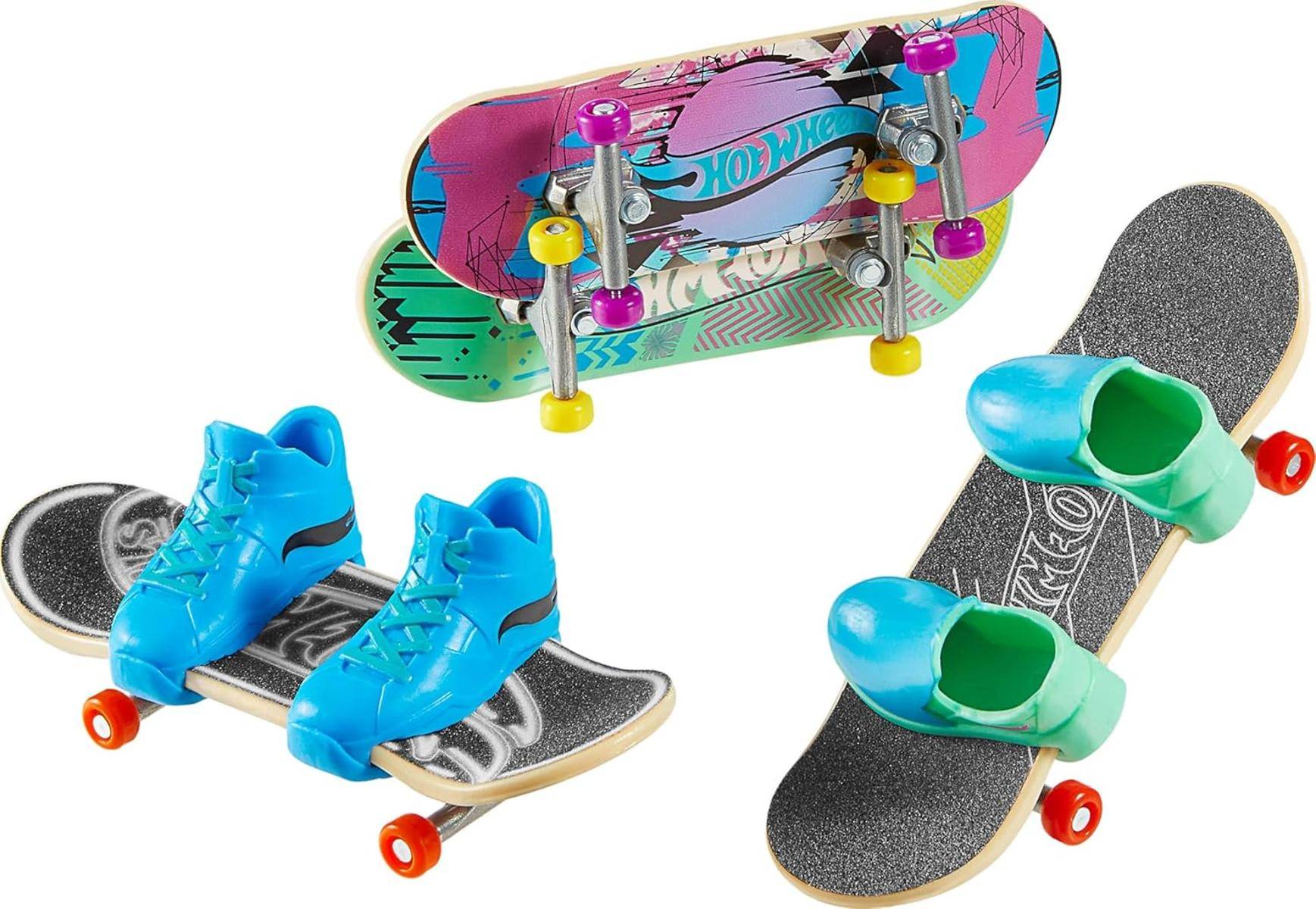 Hot Wheels Skate Tony Hawk Griffbrett Boards + Skaterschuhe 4er Pack exklusiv 5+