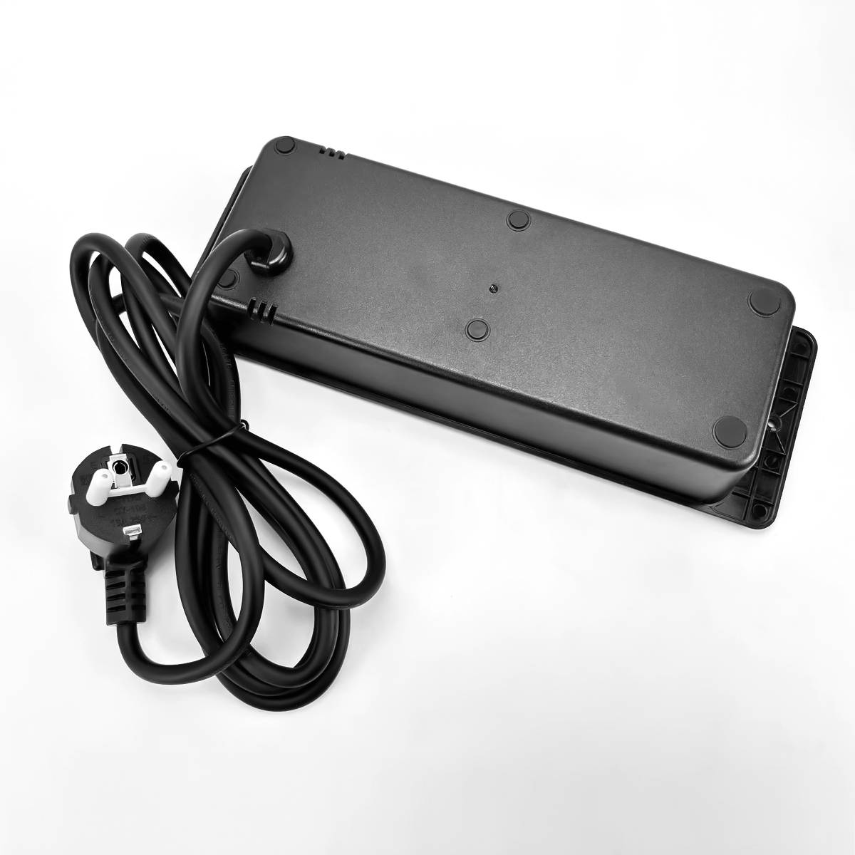 Einbausteckdose nach europäischem Standard Black