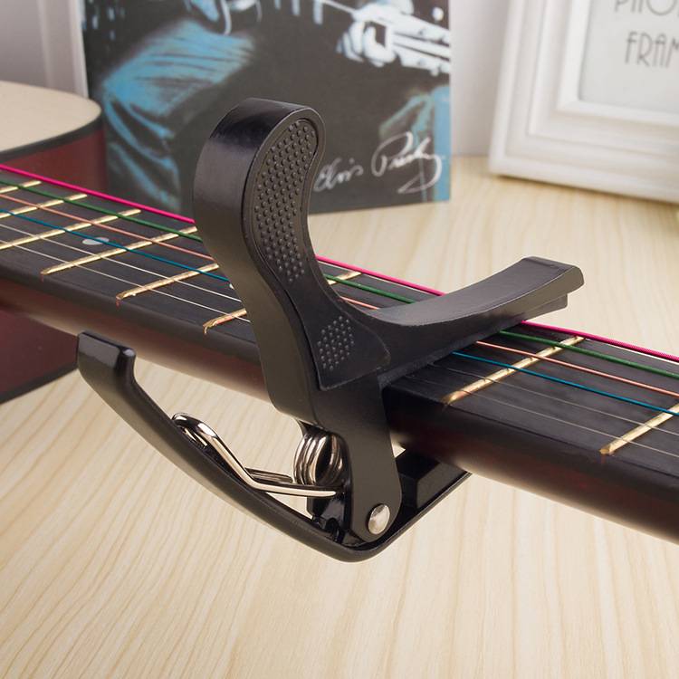 Gitarrenkapodaster für akustische und klassische Gitarren Black
