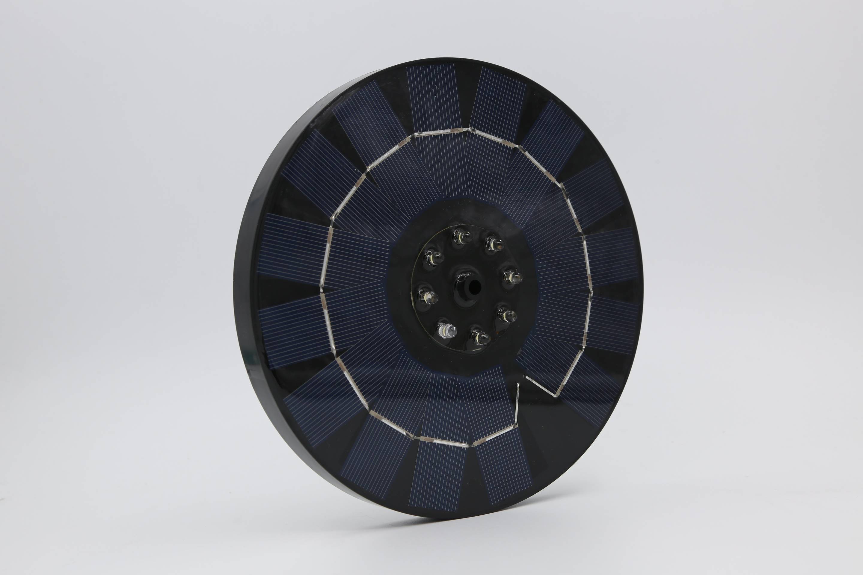 Solar Springbrunnen 18 cm mit weißer LED-Beleuchtung