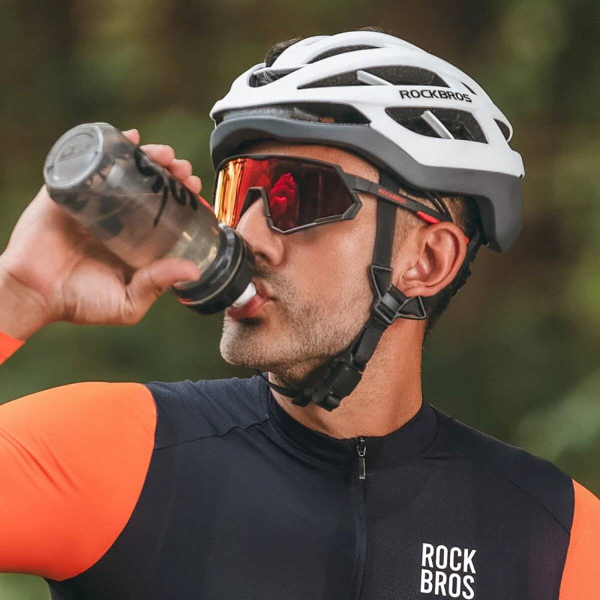 Rockbros HC-58 Fahrradhelm aerodynamisch Belüftung M Grau / Weiß