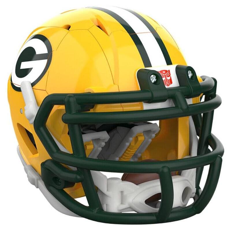 Grüner-Bucht-Packers-Fußballhelm mit gelbem Helm, grünem Gesichtsschutz und weiß-grünen Streifen auf weißem Hintergrund.