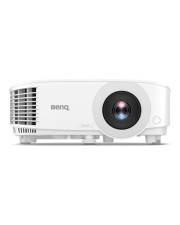 Weißer BenQ-Projektor, Frontansicht auf einfachem weißem Hintergrund.