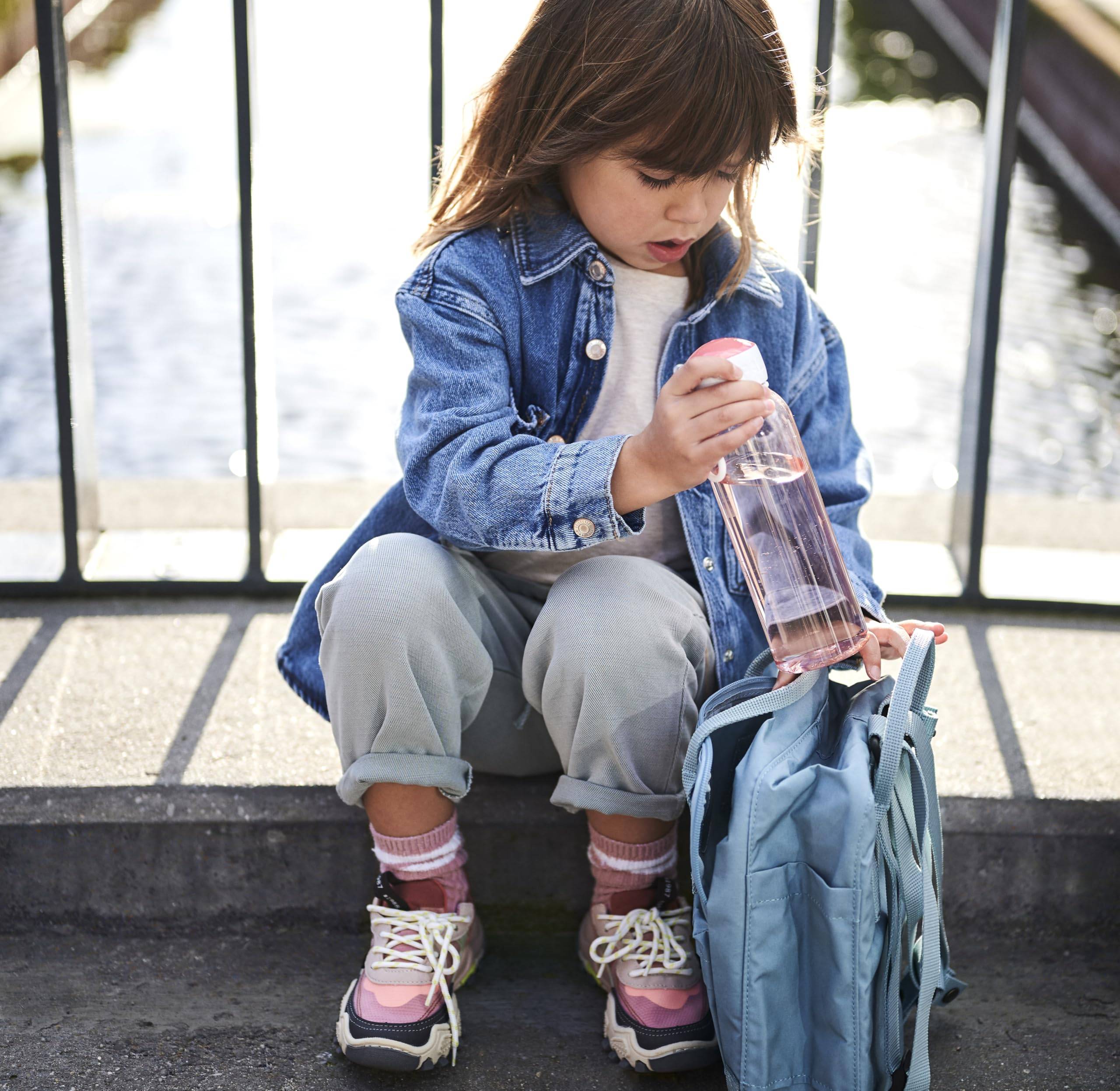 Mepal - Wasserflasche Pop-Up Campus - Auslaufsichere Trinkflasche für Schule & Unterwegs - Transparente Trinkbecher - BPA-frei & Spülmaschinenfest
