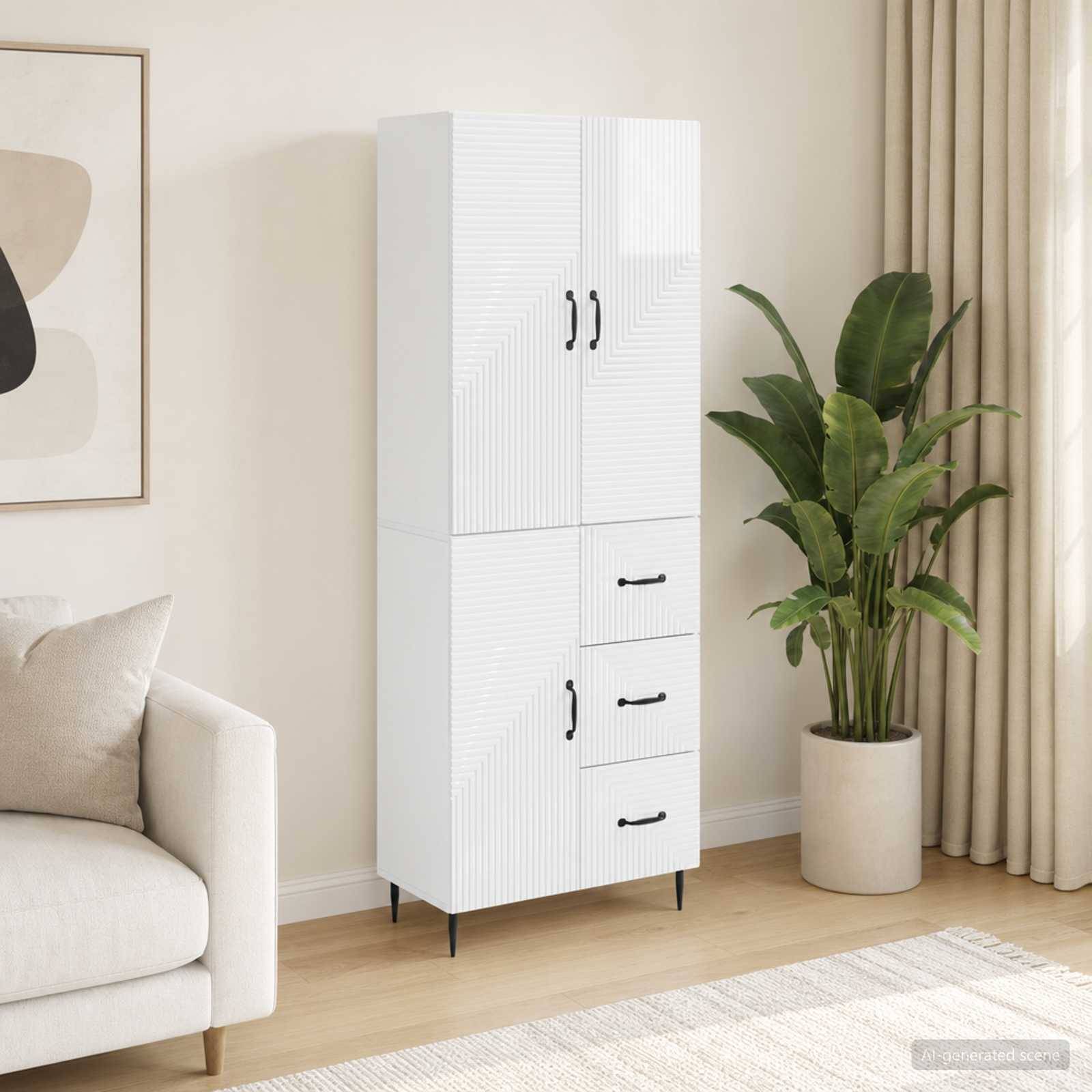 Weißer hoher Schrank mit zwei Türen und drei Schubladen in einem hellen Wohnzimmer neben einer Topfpflanze und einem Sofa.