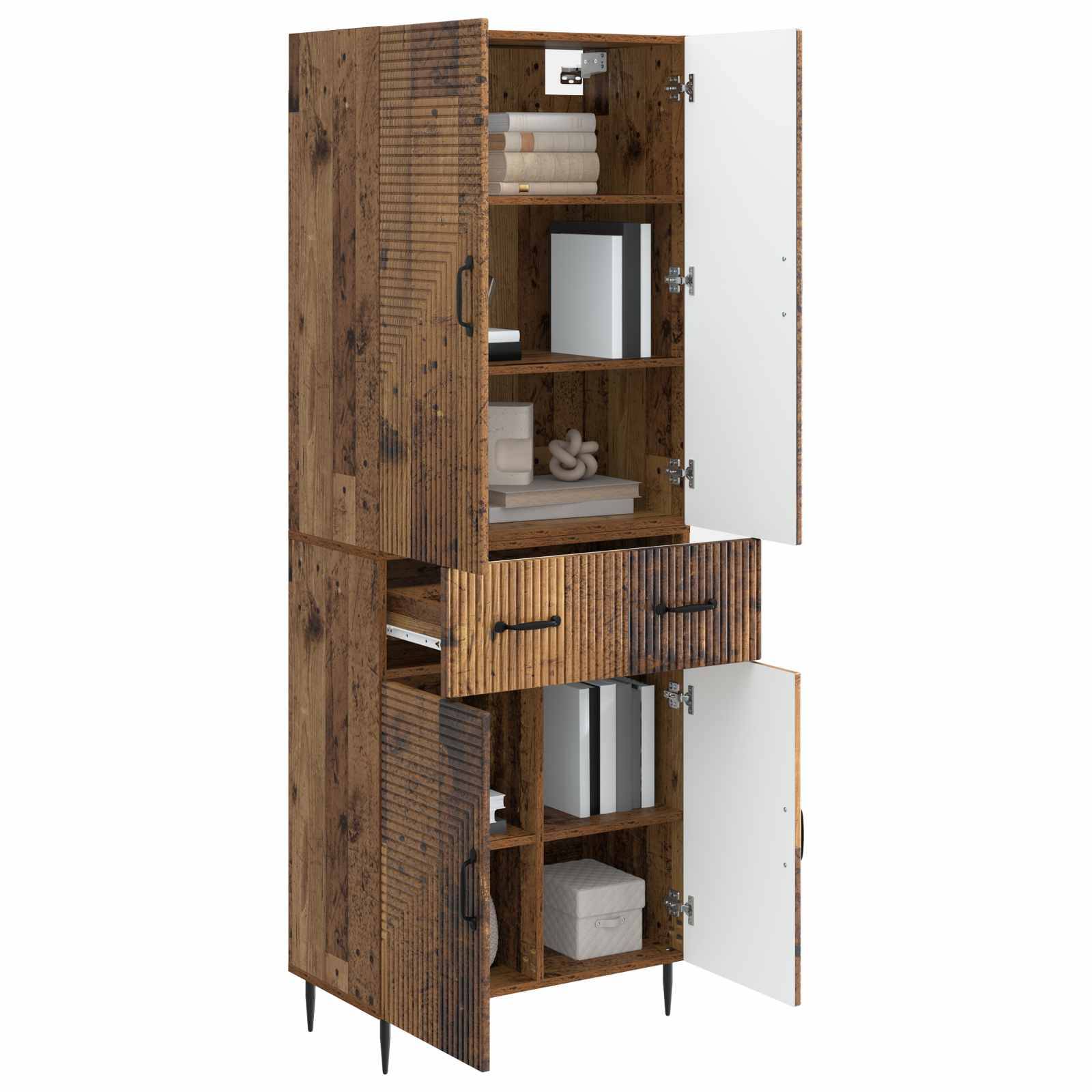 Hoher rustikaler Holzschrank mit offenen und geschlossenen Türen, Regalen mit gefalteten Handtüchern und Kartons sowie einer mittleren Schublade.
