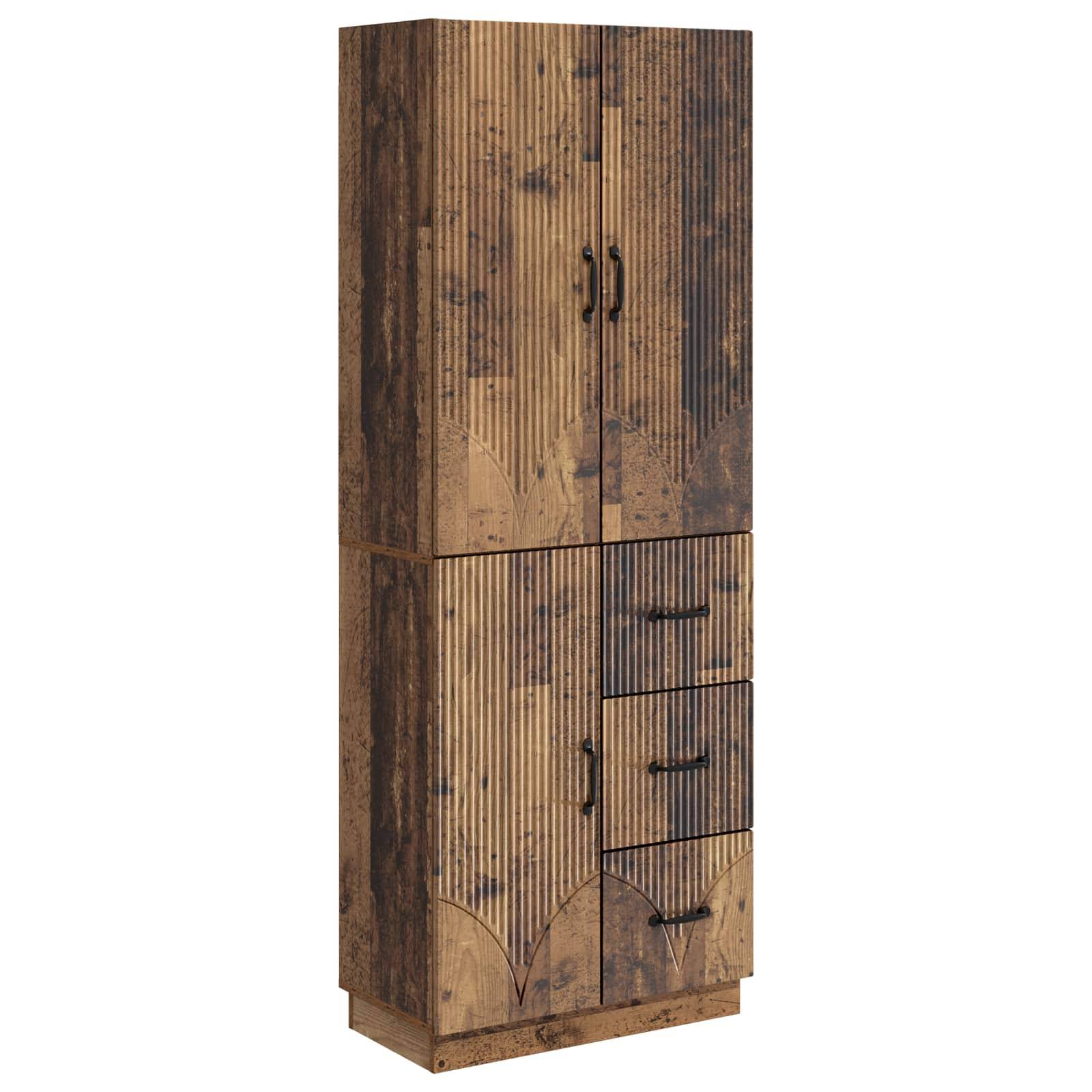 Großer rustikaler Holzschrank mit zwei oberen Türen und vier unteren Schubladen, mit dunklen Metallgriffen und geschnitzten Paneldetails.