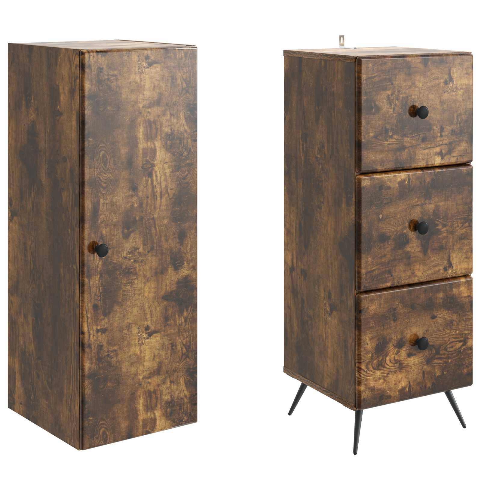 Holzschrank in geschlossenem Zustand gezeigt und mit drei offenen Schubladen, mit rustikalem Braunton und schwarzen Knöpfen auf konischen Beinen.