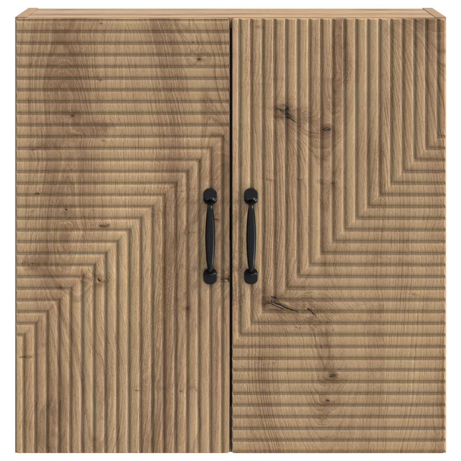 Holzschrank mit zwei Türen und schwarzen Griffen, mit geometrischem Fräsmuster und natürlicher Holzmaserung.
