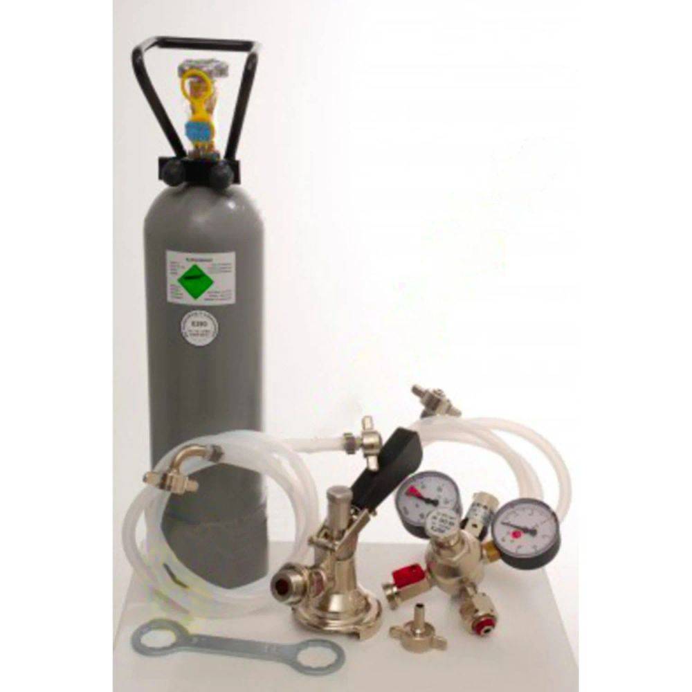Zubehörpaket 4 mit 2 0 kg CO2 für 2 leitige Zapfanlagen mit 1 * Kombi Fitting und 1 * 5 L Adapter