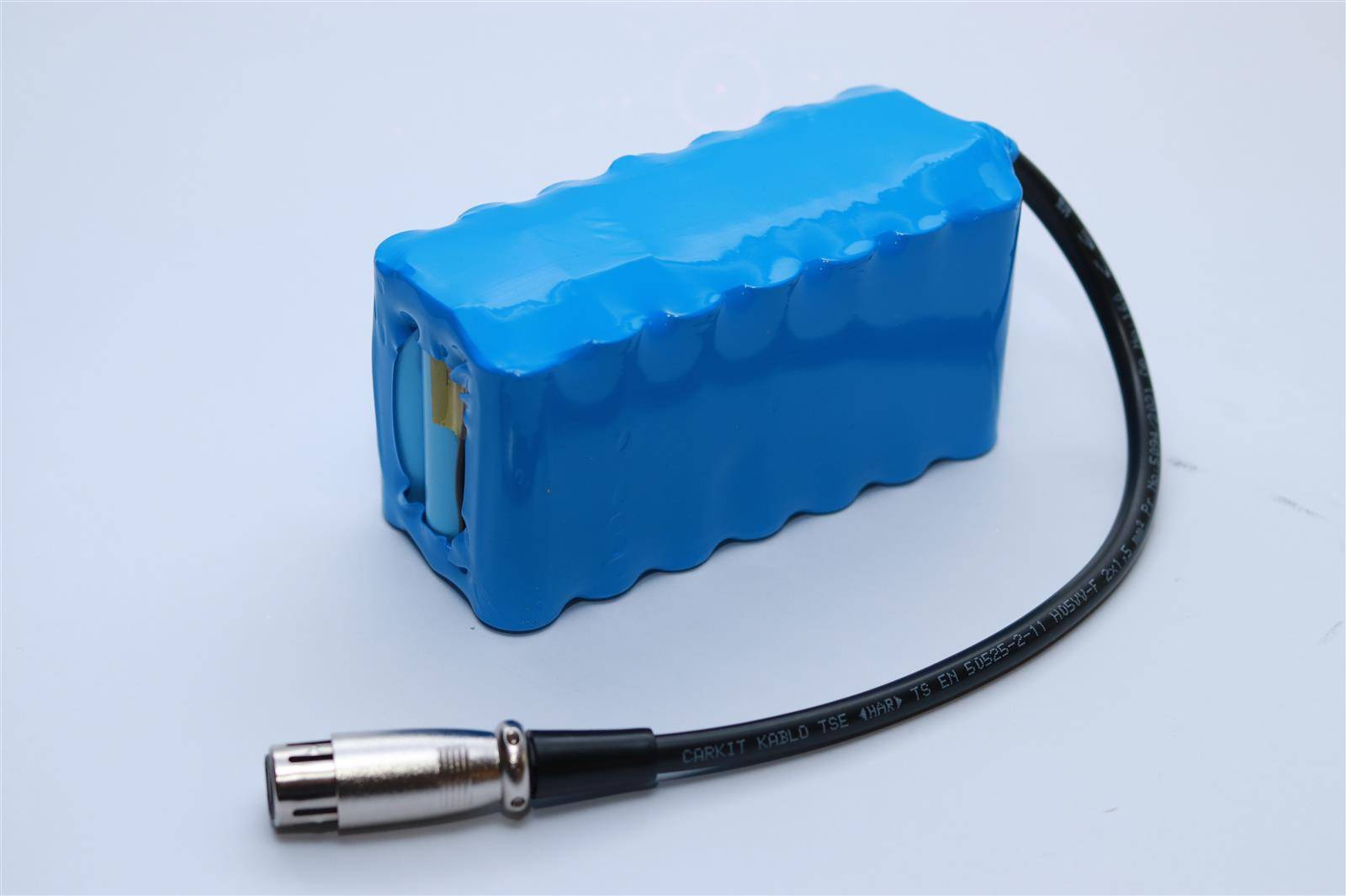 Ersatzakku - 7S3P für Golfcaddy AGENT GOLF - 25,2 Volt Li-Ion - Anschlussfertig mit XLR-Stecker (1=+ / 2=-) und Kabel ca. 30cm