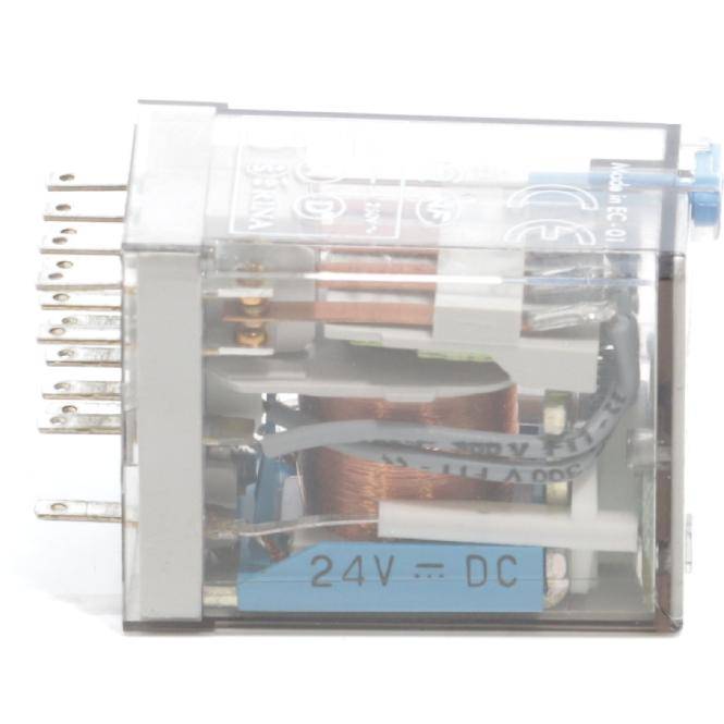 Transparenter 24V DC Elektro-Relais mit sichtbarer Spule und Metallklemmen auf weißem Hintergrund.