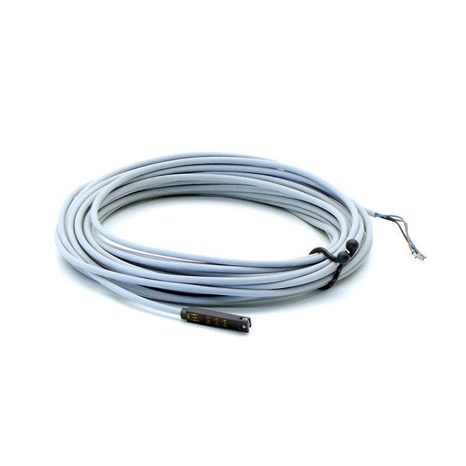 FESTO Näherungsschalter 160251 (SME-8-O-K-LED-24)