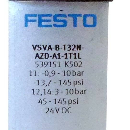 Nahaufnahme eines Festo-Pneumatikventil-Etiketts mit der Bezeichnung „VSVA-B-T32N-AZD-A1-1T1L", Druckbereiche und „24V DC"".