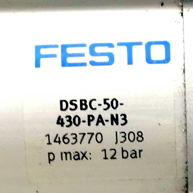 Festo-Produktetikett mit der Aufschrift „DSBC-50-430-PA-N3", „1463770 J308"" und „p max: 12 bar"" auf einer weißen Oberfläche.