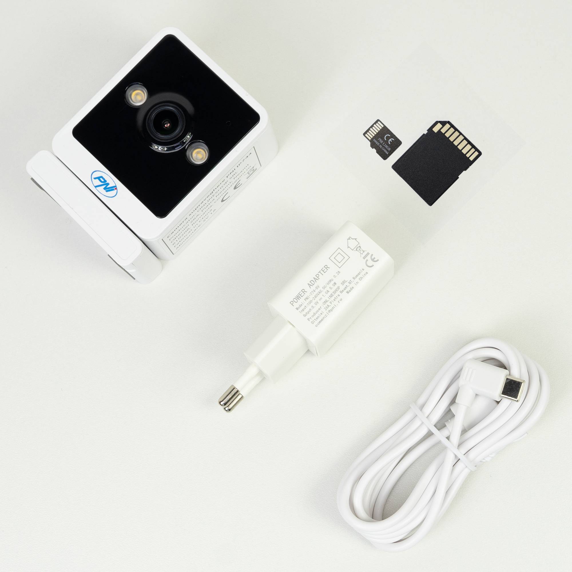 PNI IP744 4MP Videoüberwachungskamera mit IP, Bewegungserkennung, bidirektionalem Audio, Micro-SD-Kartensteckplatz, Weitwinkel, Steuerung über die