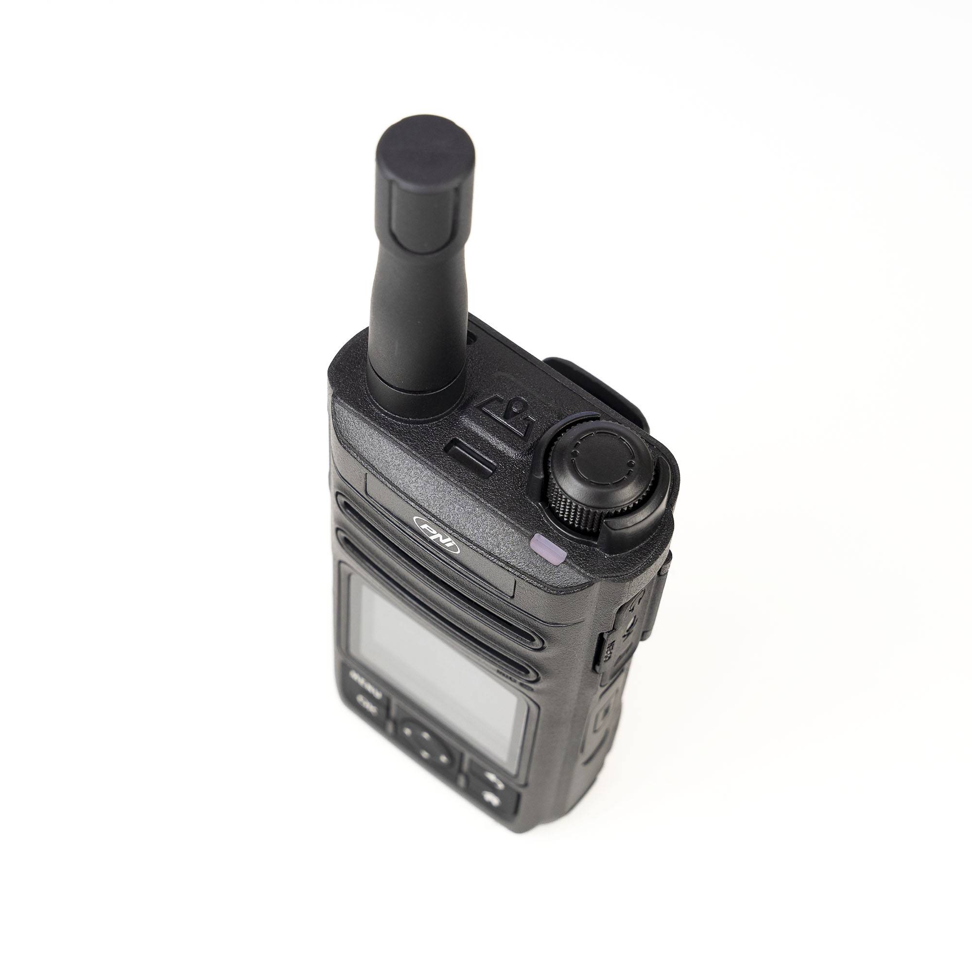 Tragbarer Radiosender PNI PoC 1800, GSM 4G LTE, Wi-Fi 2,4 GHz, Android OS, 1,77 Zoll Farbbildschirm, Li-Ion 4400 mAh Akku, IP54
