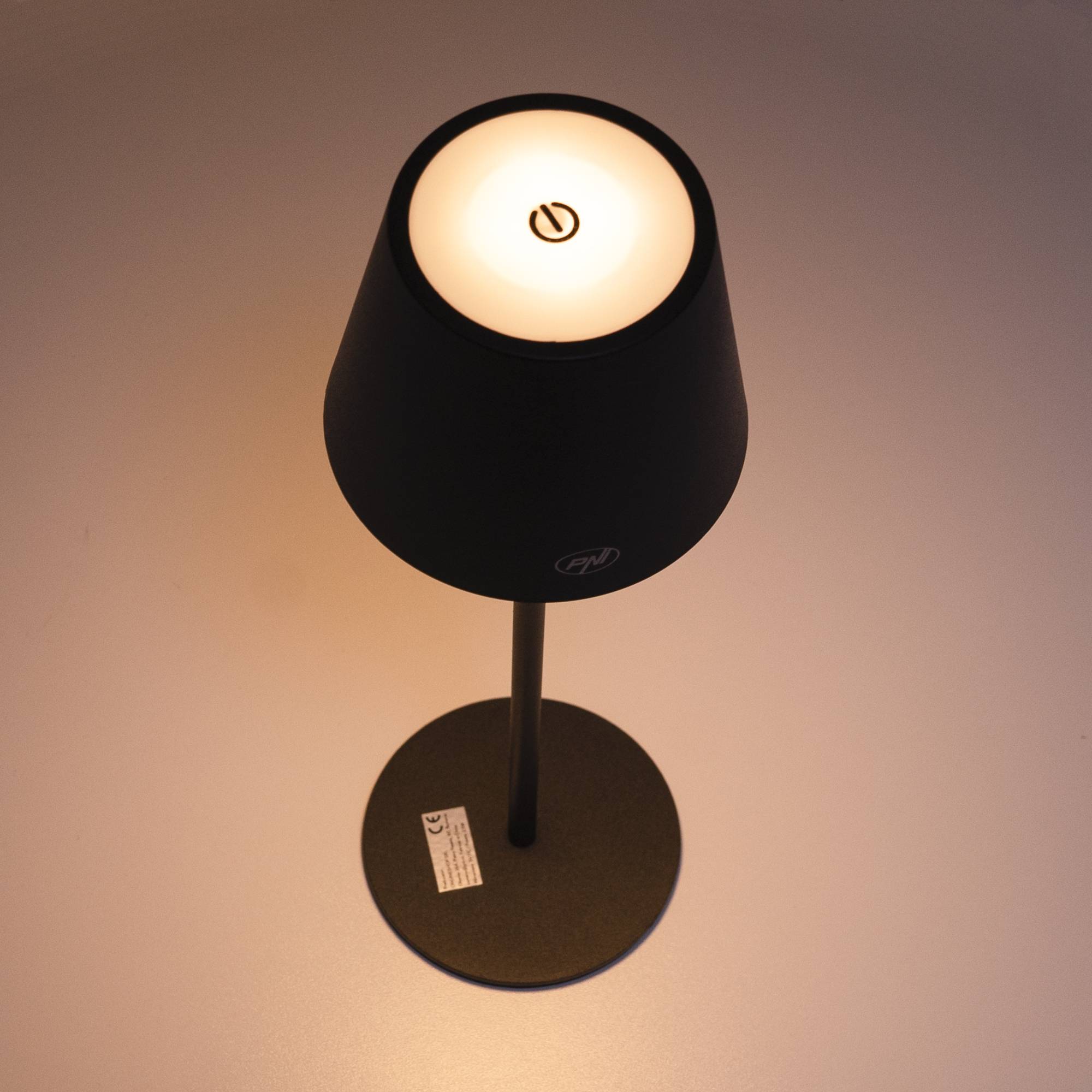 PNI LTB04 Tischleuchte mit LED 2,5 W, Akku 1200 mAh, Aufladung über USB-C, 150 Lumen, warmweißes Licht 3000 K, Farbe Schwarz