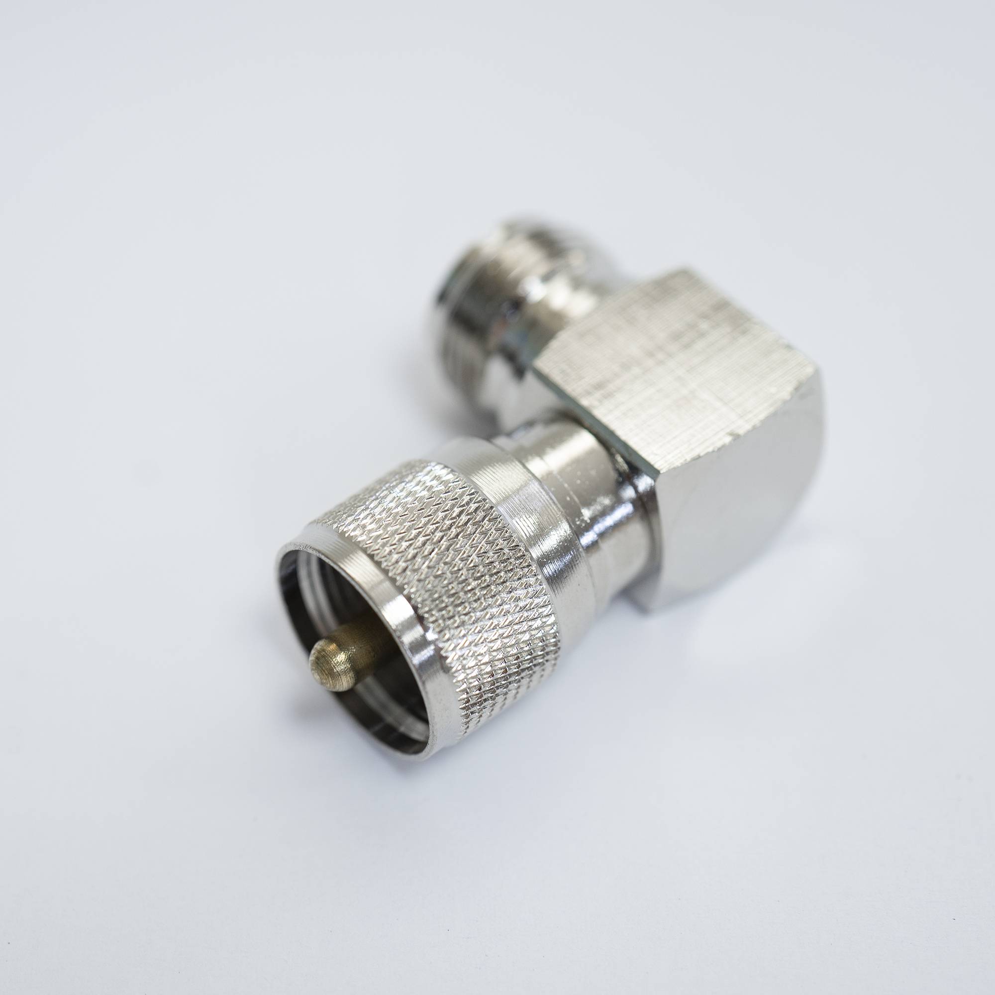 Stecker 90 Grad PNI PL männlich - PL weiblich