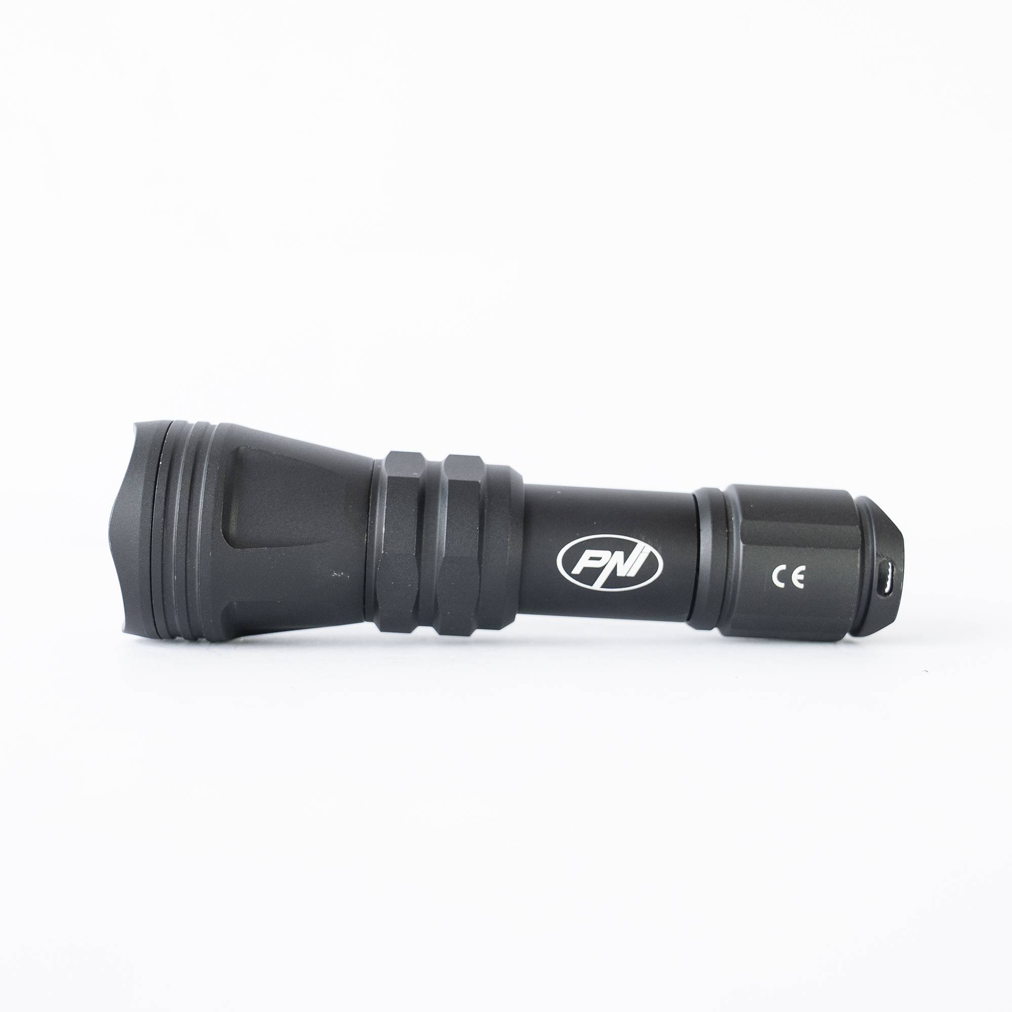 PNI Adventure FBW168 10W 750lm Taschenlampe, Entfernung bis zu 450m, mit Fokus, 18650 3000mAh Akku