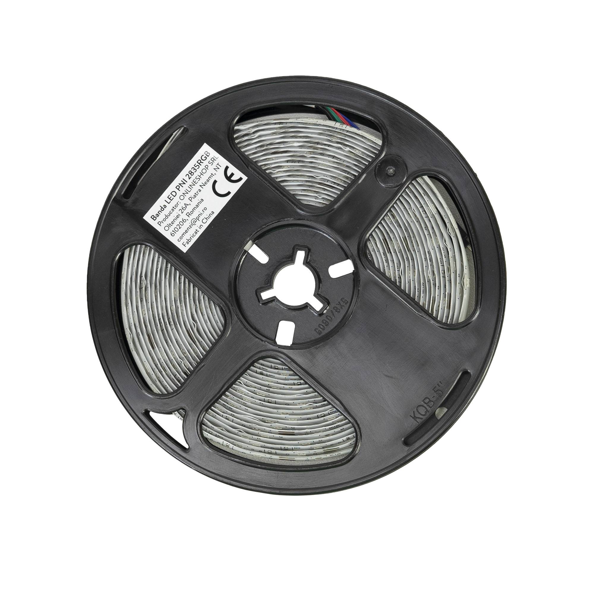 PNI 2835RGB LED-Streifen, RGB, IP65, Silikon, Länge 5 Meter, mit Fernbedienung, 230 V Netzteil, dimmbar, Lichtspiele, 270 LEDs Typ 2835, 12W