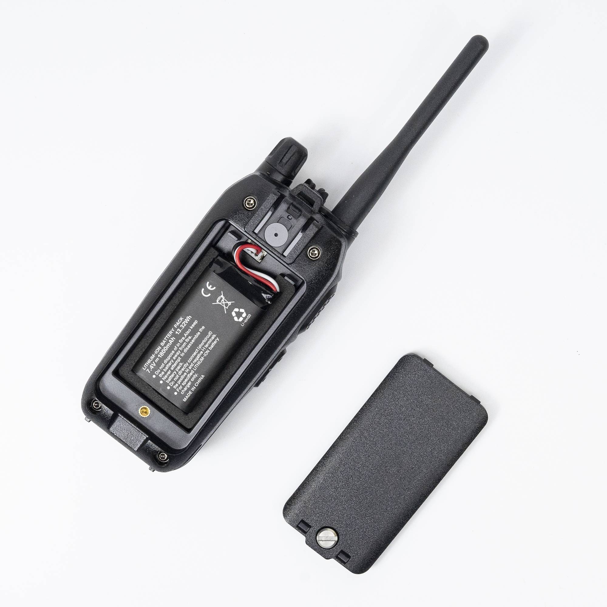 Tragbarer Radiosender PNI PMR R70 PRO 446 MHz, 16 CH 0,5 W, 99 PC-programmierbare Kanäle, 50 CTCSS- und 166 DCS-Töne, IP67