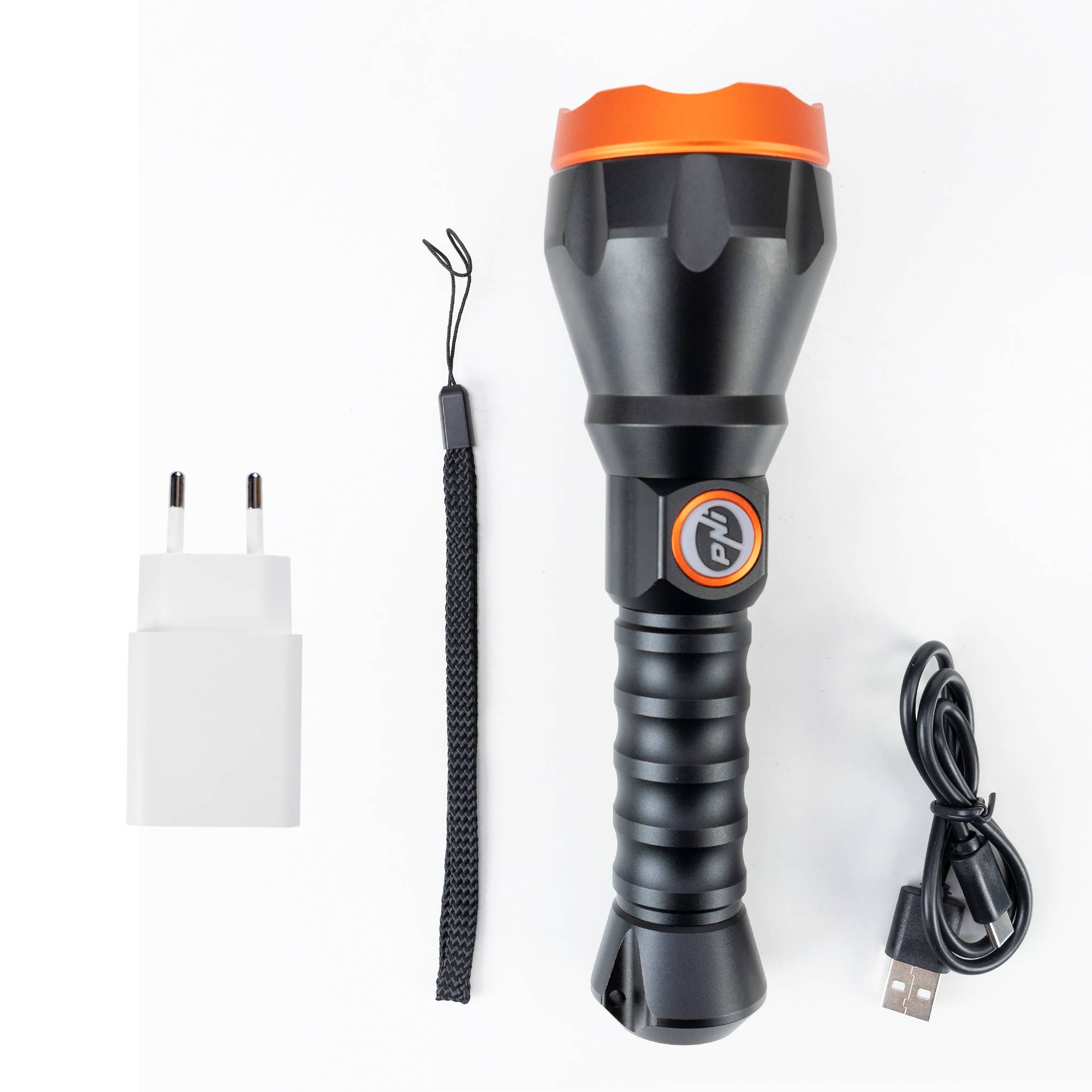PNI Adventure F550 Crystal LED-Taschenlampe, 10W, aus Aluminium, 2500lm, bis zu 700m, 4000mAh, IPX6, inklusive PNI CHG300 Netzteil
