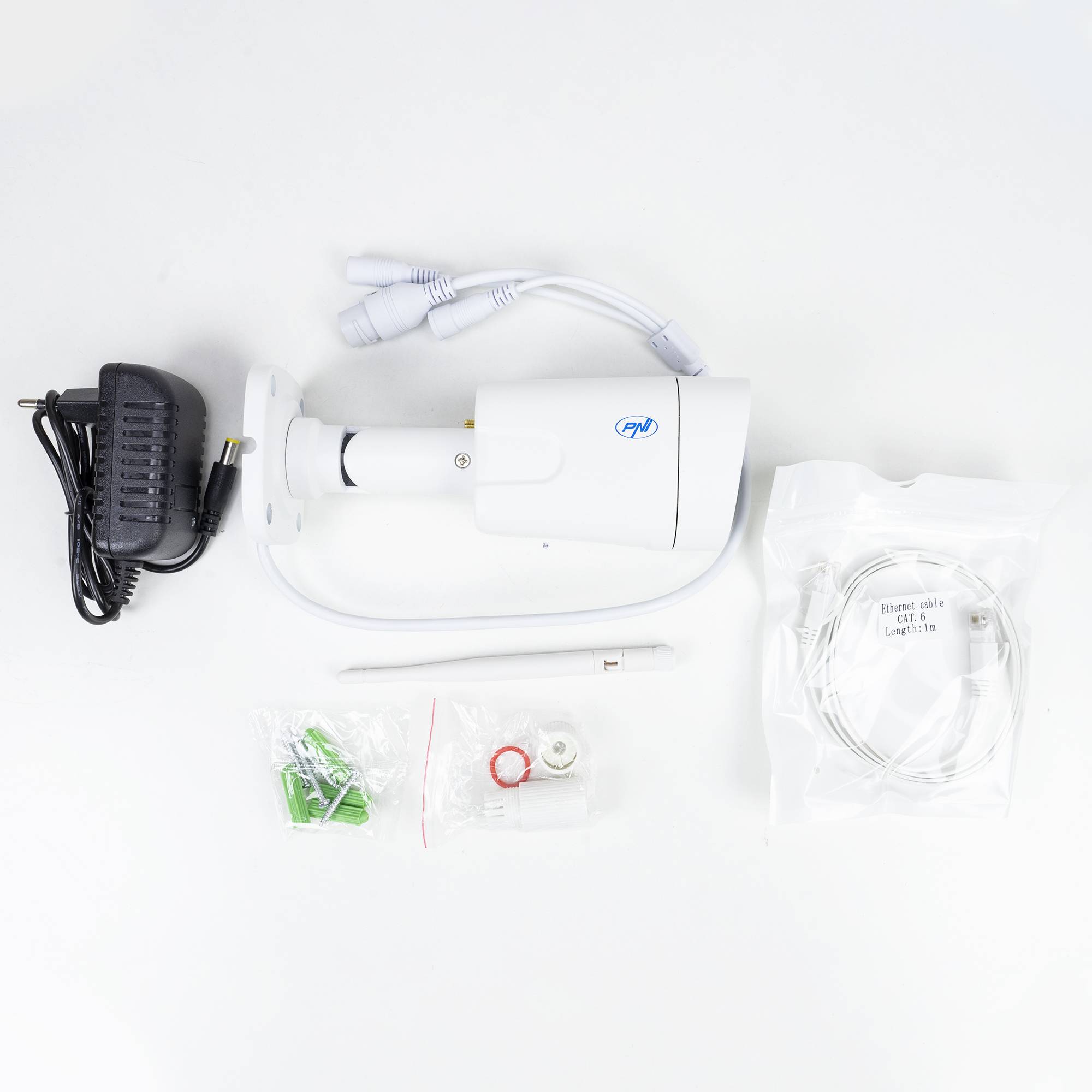 NVR PNI House IP716 Videoüberwachungspaket und 4 PNI IP55 Kameras mit IP, 5MP