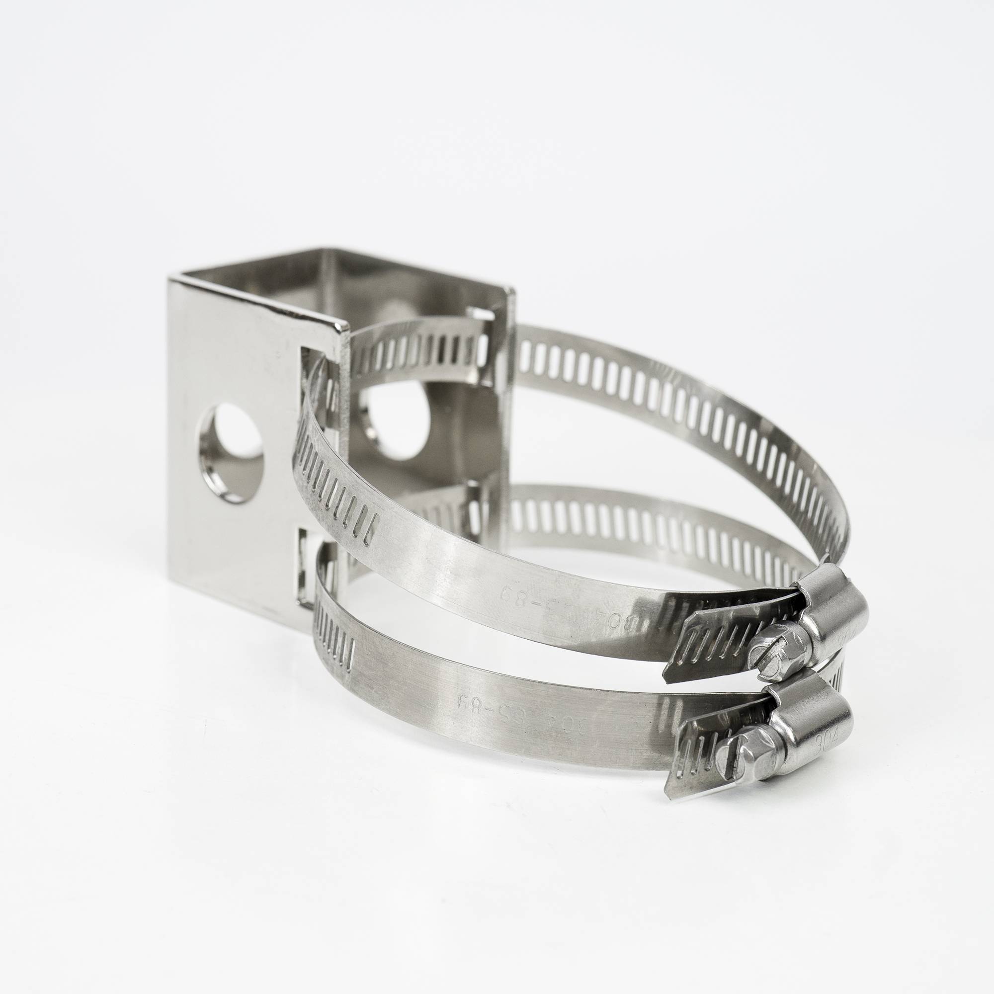 Metallhalterung PNI SPA125, mit Metallklemme, zur Befestigung der Antenne am Querträger