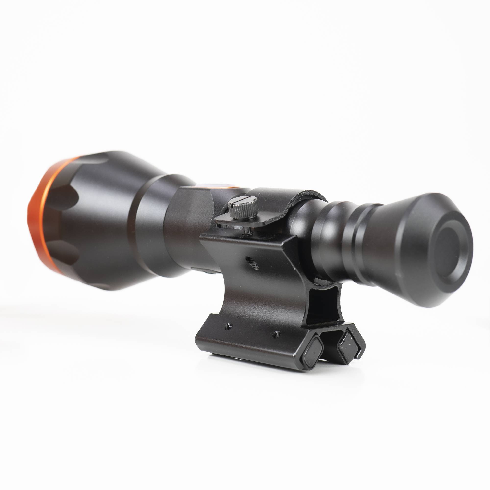 PNI Adventure F550 Crystal LED-Taschenlampenpaket, 10W und PNI FLM33 Magnethalterung