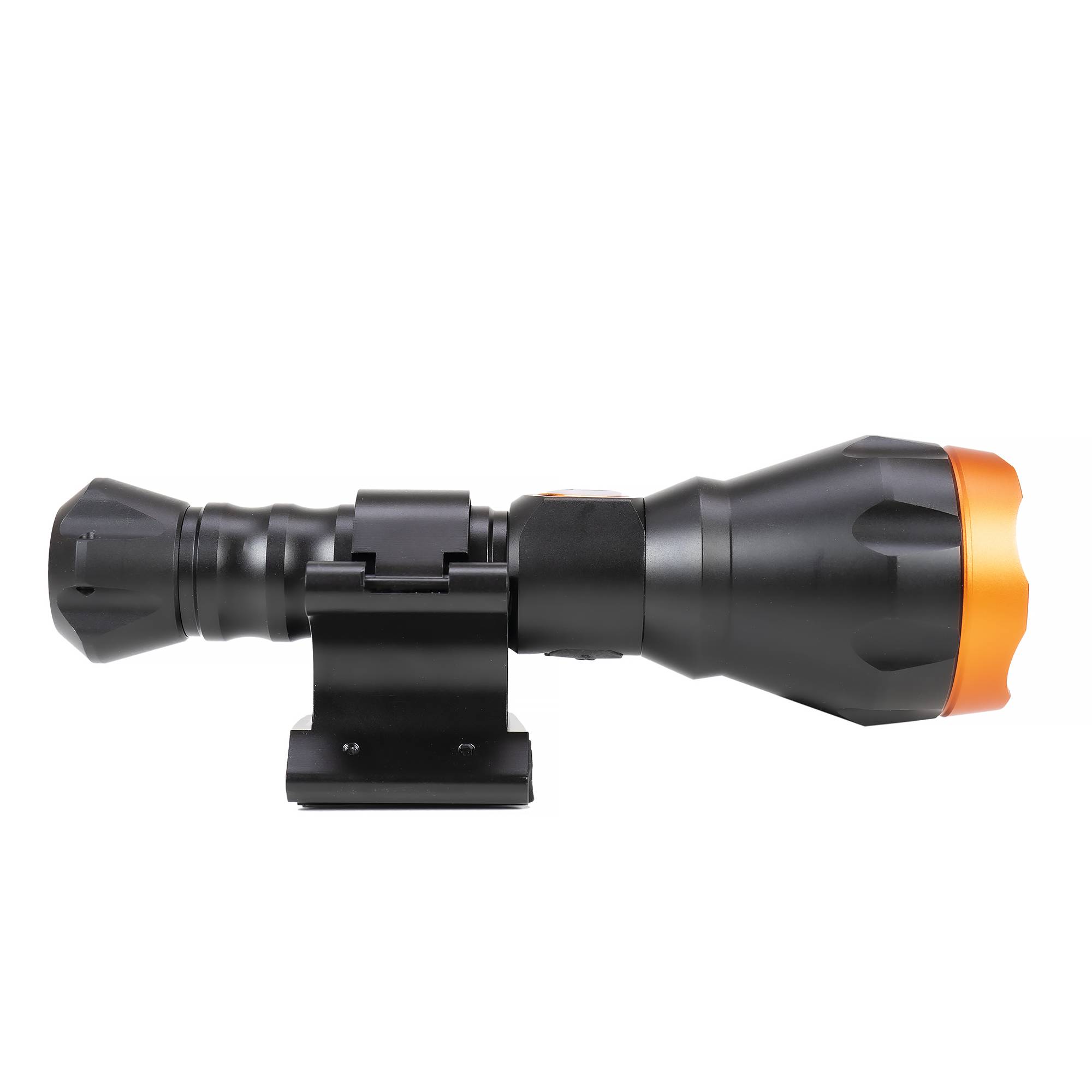 PNI Adventure F550 Crystal LED-Taschenlampenpaket, 10W und PNI FLM33 Magnethalterung